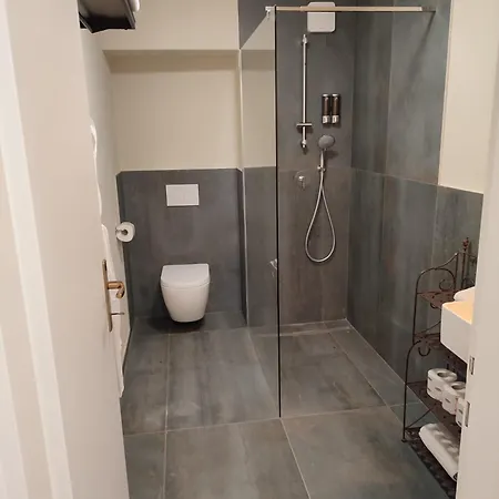 Bella-host By Foresteria Bella Apartman Bergamo