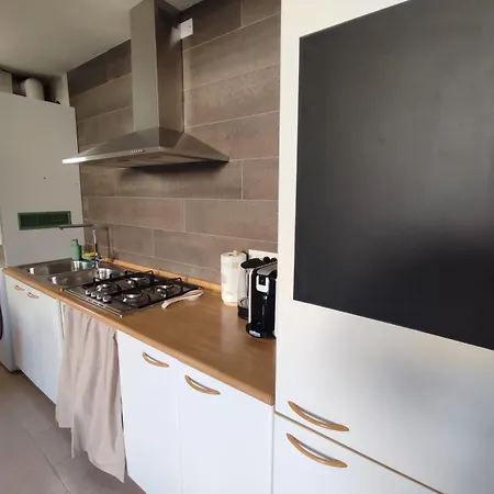 Bella-host By Foresteria Bella *