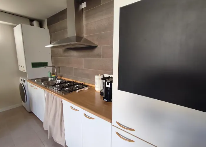 Bella-host By Foresteria Bella *