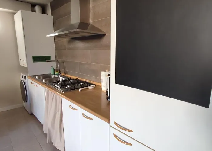 Bella-host By Foresteria Bella *